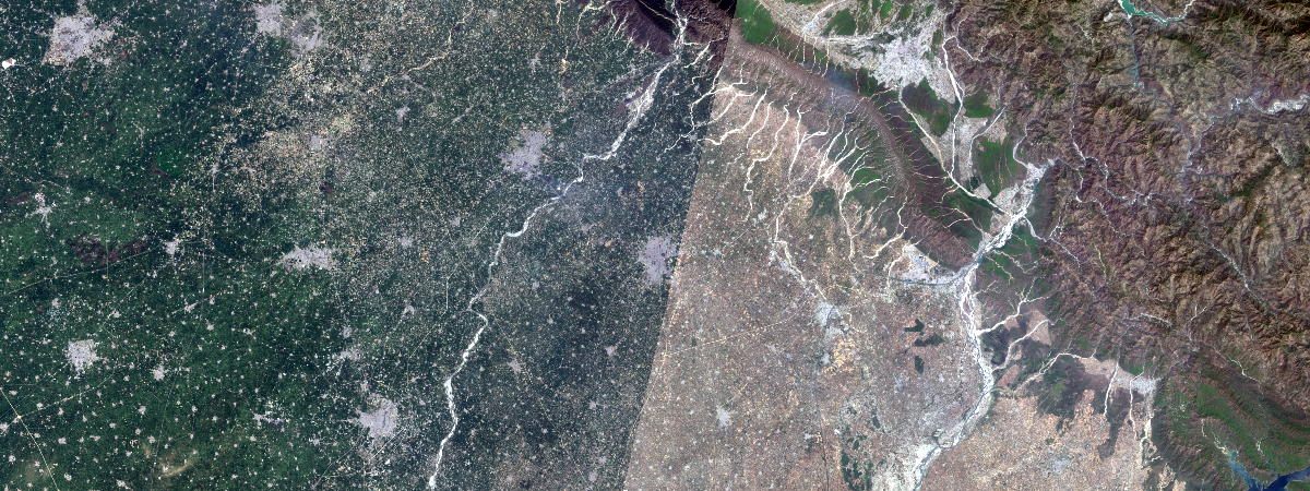 <ImageryLayer url:"https://landsat2.arcgis.com/arcgis/rest/services/Landsat/MS/ImageServer">